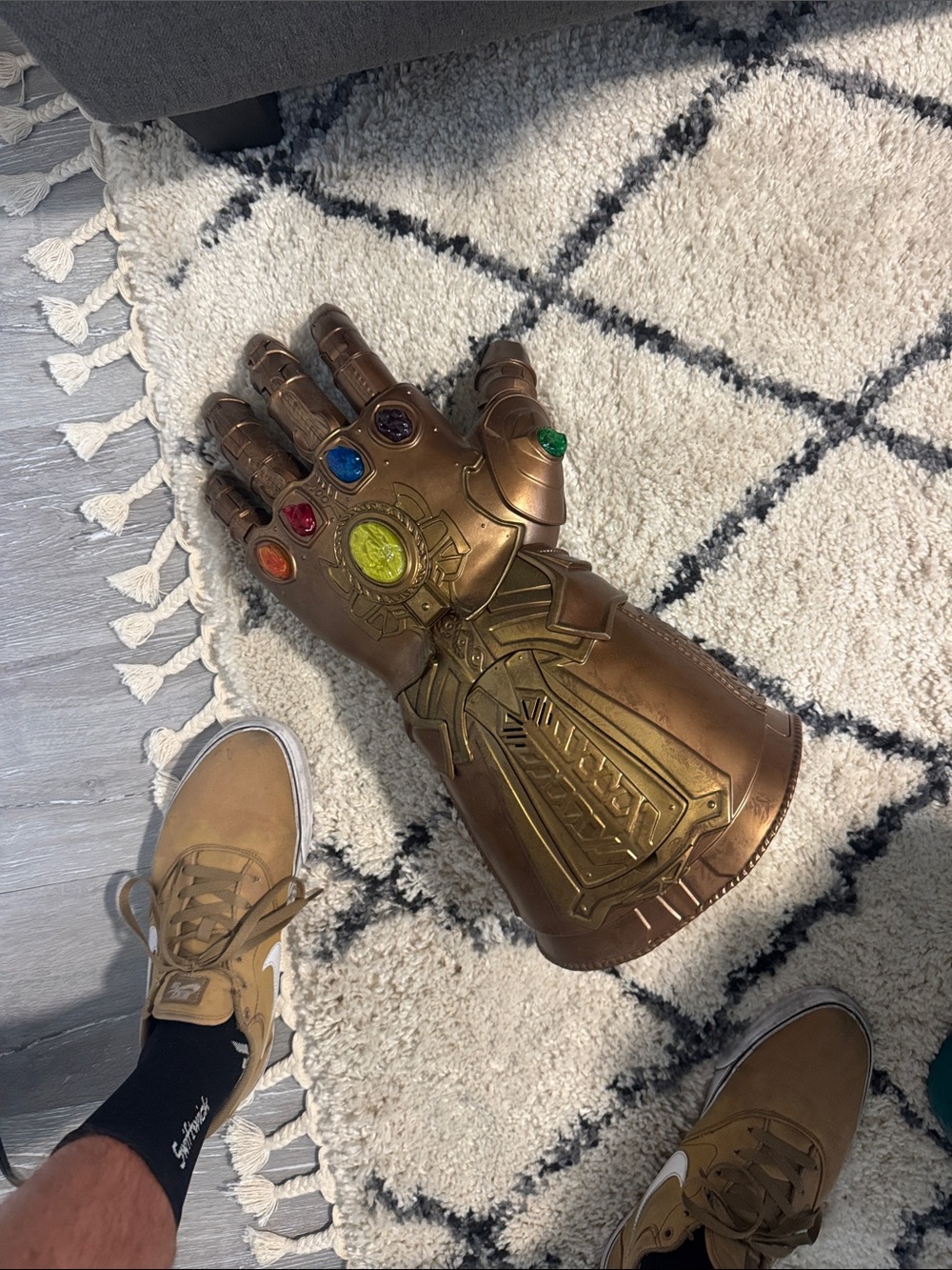 Infinity Gauntlet Replica Glove - Bronze with Multicolor Stones